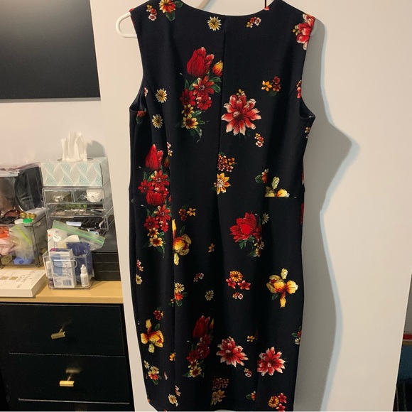 ENFOCUS Studio Floral Navy Blue Dress with Zipper detail. Size 14 - Picture 8 of 13